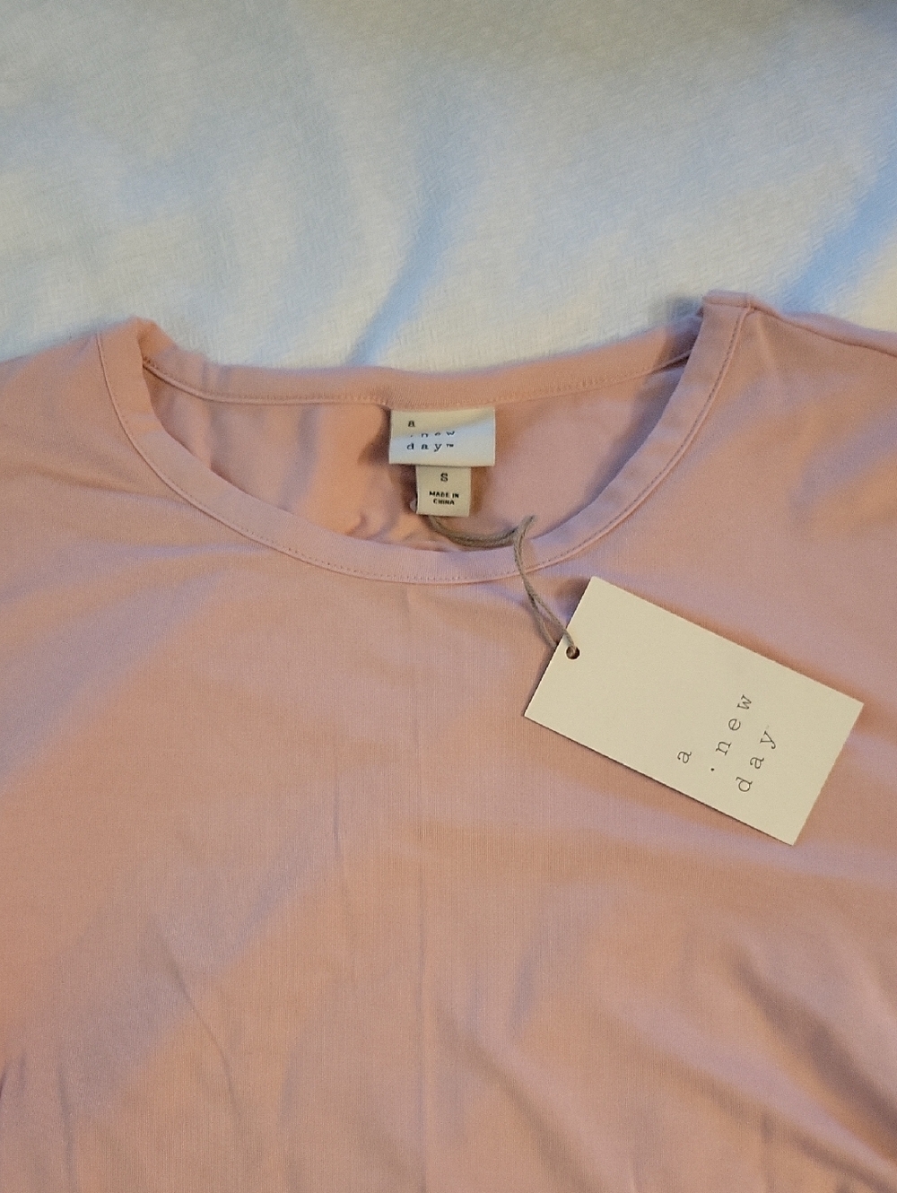 a new day Short-Sleeve Ruched Side Tee — Dusty Pink Size Small NWT - Picture 3 of 6